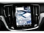 Volvo V60 2.0 T6 Plug-in hybrid AWD Plus Dark | Trekhaak | Rondom zichtcamera | Verwarmbare voorstoelen en achterbank | Verwarmbnaar stuurwiel | Apple carplay/Android auto | Lederen bekelding