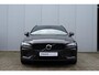 Volvo V60 T6 Plug-in hybrid AWD Plus Dark | | Trekhaak | Rondom zichtcamera | Verwarmbare voorstoelen en achterbank | Verwarmbnaar stuurwiel | Apple carplay/Android auto | Lederen bekelding