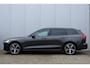 Volvo V60 2.0 T6 Plug-in hybrid AWD Plus Dark | Trekhaak | Rondom zichtcamera | Verwarmbare voorstoelen en achterbank | Verwarmbnaar stuurwiel | Apple carplay/Android auto | Lederen bekelding