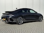 Hyundai Ioniq 6 Lounge 77.4 kWh / NL Auto / 10-2029 Fabrieksgarantie / SOH 100 % / Trekhaak afneembaar 1.500 kg / WLTP 545 km / Warmtepomp / Wit Leder / HUD / Camera 360° /
