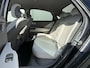 Hyundai Ioniq 6 Lounge 77.4 kWh / NL Auto / 10-2029 Fabrieksgarantie / SOH 100 % / Trekhaak afneembaar 1.500 kg / WLTP 545 km / Warmtepomp / Wit Leder / HUD / Camera 360° /