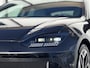 Hyundai Ioniq 6 Lounge 77.4 kWh / NL Auto / 10-2029 Fabrieksgarantie / SOH 100 % / Trekhaak afneembaar 1.500 kg / WLTP 545 km / Warmtepomp / Wit Leder / HUD / Camera 360° /