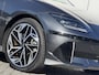 Hyundai Ioniq 6 Lounge 77.4 kWh / NL Auto / 10-2029 Fabrieksgarantie / SOH 100 % / Trekhaak afneembaar 1.500 kg / WLTP 545 km / Warmtepomp / Wit Leder / HUD / Camera 360° /