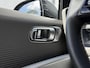 Hyundai Ioniq 6 Lounge 77.4 kWh / NL Auto / 10-2029 Fabrieksgarantie / SOH 100 % / Trekhaak afneembaar 1.500 kg / WLTP 545 km / Warmtepomp / Wit Leder / HUD / Camera 360° /
