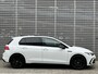 Volkswagen Golf 1.5 eTS 131PK I R-Line Business+ / Panoramadak / R-Line Interieur + Exterieur / LED Matrix / Achteruitrijcamera / Stuur + Stoelverwarming