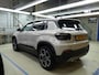 Jeep Avenger Summit 54 kWh | Leder | Massage stoelen | Panoramdak | Navigatie | Stoelverwarming | Camera | 11 kW lader | Achteruitrijcamera | Airco (automatisch)
