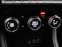 Renault Captur 1.0 TCe 90 Techno | Navigatie | Achteruitrijcamera | Parkeersensoren voor en achter | Climate control |