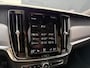 Volvo V90 2.0 T4 Business Sport | Nieuw Binnen | Trekhaak | BLIS | Adaptieve cruise control | Harman/Kardon | Stoelverwarming | Leder | Elektrisch verstelbare stoelen |