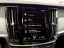 Volvo V90 2.0 T4 Business Sport | Trekhaak | BLIS | Adaptieve cruise control | Harman/Kardon | Stoelverwarming | Leder | Elektrisch verstelbare stoelen |