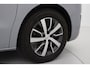 Toyota PROACE Electric Worker Professional Extra Range Long 75 kWh | Trekhaak | Keyless | Stoelverwarming | Navigatie | Parkeersensoren voor/achter | Apple Carplay / Android Auto | Cruise Control | Clima | Xenon | Camera | 17 inch