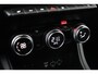 Renault Captur 1.6 E-Tech plug-in hybrid 160 Intens| Stoelverwarming | Navigatie | Cruise Control | Climate Control | Carplay