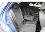 Volkswagen T-Roc 1.5 TSI 150pk R-Line DSG AUTOMAAT / Panorama dak / IQ LED / Navi / LM 19 inch / Camera / Park Assist / Trekhaak afn. Garantie tot 09-01-2030 / 100.000km