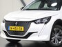 Peugeot e-208 Active Pack 50kWh 136PK | ACCURAPPORT 94%| AppleCarplay/Android Auto | Parkeersensoren | FULL LED | Navigatie | Lederen Stuurwiel | Climate Control | Cruise Control | 16" LMV | Isofix |