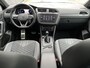 Volkswagen Tiguan 1.5 TSI R-Line Business+ / Pano / Digitaal dashboard / Navigatie / App connect / Camera / Parkeersensoren V+A / lichtmaal 20 inch /