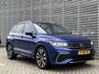 Volkswagen Tiguan 1.5 TSI R-Line Business+ / Pano / Digitaal dashboard / Navigatie / App connect / Camera / Parkeersensoren V+A / lichtmaal 20 inch /