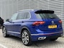 Volkswagen Tiguan 1.5 TSI R-Line Business+ / Pano / Digitaal dashboard / Navigatie / App connect / Camera / Parkeersensoren V+A / lichtmaal 20 inch /