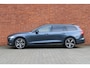 Volvo V60 T6 Plug-in hybrid AWD Essential | Verwarmbare voorstoelen en stuurwiel |  Adaptieve Cruise Control Met Stuurhulp | BLIS Dodehoekdetectie | Lederen bekleding | Park assist | Apple Carplay / Android Auto
