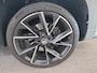 Skoda Karoq 1.5 TSI 150pk Automaat Sportline Business | Functiepakket | Panoramadak | Trekhaak | Dakkoffer | Stoelverwarming | 19"
