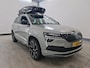 Skoda Karoq 1.5 TSI 150pk Automaat Sportline Business | Functiepakket | Panoramadak | Trekhaak | Dakkoffer | Stoelverwarming | 19"