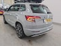 Skoda Karoq 1.5 TSI 150pk Automaat Sportline Business | Functiepakket | Panoramadak | Trekhaak | Dakkoffer | Stoelverwarming | 19"