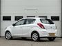 Hyundai i20 1.2i i-Deal Navi | Climate | Pdc | LM Velgen | Net binnen!
