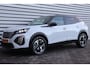 Peugeot 2008 1.2 HYBRID 136PK GT PACK AUTOMAAT / NAVI / LEDER / CLIMA / LED / PDC / 17" LMV / KEYLESS / 360° CAMERA / ADAPT. CRUISECONTROL / 1E EIGENAAR / NIEUWSTAAT !!