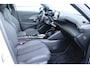 Peugeot 2008 1.2 HYBRID 136PK GT PACK AUTOMAAT / NAVI / LEDER / CLIMA / LED / PDC / 17" LMV / KEYLESS / 360° CAMERA / ADAPT. CRUISECONTROL / 1E EIGENAAR / NIEUWSTAAT !!