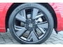 Opel Astra Electric 54KWH 157PK ULTIMATE / NAVI / LEDER / CLIMA / LED / PDC / 18" LMV / CAMERA / KEYLESS / PANO. DAK / TREKHAAK / ALCANTARA / FULL-OPTIONS / 1E EIGENAAR / NIEUWSTAAT!!