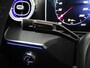 Mercedes-Benz C-klasse 300e AMG Line | Panoramaschuifdak| Rijsassistentiepakket | Trekhaak | 360 camera | Digital light | Winterpakket