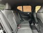 Volvo XC40 B4 Business Edition | Stoelen voor verwarmbaar | Stuurwiel verwarmbaar | Harman Kardon geluidsinstallatie | Extra getint glas achter | Achteruitrijcamera | Adaptieve cruise control | 18'' Lichtmetalen velgen | Apple carplay/Android auto