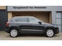 SEAT Ateca 1.5 TSI 150pk Style Business Intense LED Trekhaak Navi Clima DAB 17inch LM *NL auto* 62464km! 1e eigenaar!