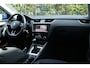 Skoda Octavia Combi 1.0 TSI Greentech Ambition Business | Cruise Control | Trekhaak | Navi | Carplay | Climate Control | Sensoren