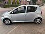 Toyota Aygo 1.0-12V + 5 deurs nieuwe koppeling APK 10-10-2026 elektrische ramen