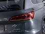 Volkswagen Touareg 3.0 TSI 381 PK eHybrid 4MOTION Elegance | LED Matrix IQ | Luchtvering | Panoramadak | 360 Camera | Navigatie PRO | 21 Inch Velgen | Trekhaak |