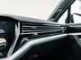 Volkswagen Touareg 3.0 TDI R-Line GRIJS KENTEKEN*VIRTUAL*PANO*ACC*LANE*LUCHTVERING*4 WIEL BESTURING*NACHTZICHT