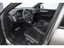 Volvo XC40 T4 211PK Automaat Recharge R-Design / Keyless entry / Elektrische achterklep / Leder met alcantara interieur / Parkeersensoren met camera / Stoel - en stuurwielverwarming / Apple carplay