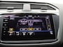 Volkswagen Tiguan 1.4 TSI eHybrid R-Line Business+ 245PK DSG Trekhaak, Achteruitrijcamera, Keyless, Navi, Clima, Elektr. Achterklep, 19" LM Velgen, Adaptieve Cruise Control