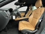 Volvo V90 Cross Country 2.0 T5 Pro | Head Up Display | Stoelventilatie | Stoelverwarming | Schuif- / Kanteldak | Luchtvering | Trekhaak | Adaptive Cruise Control | Keyless | Park Assist |