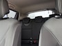 Renault Clio 0.9 TCe Expression 5 drs met navigatie en bluetooth telefoon en media en airco en cruise controle