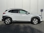 Hyundai Kona Electric EV Premium 64 kWh / 3 fase / 1e eig / Dealer onderhouden / Lederen bekleding / Fietsdrager montagebeugel /
