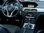 Mercedes-Benz C-klasse Coupé 180 Ambition AMG | Origineel NL | 3e Eigenaar | Bi - Xenon | LED | Sportstoelen | Sport Onderstel | Climate Control | Cruise Control | Parkeersensoren | Metallic Lak | Lichtmetalen Velgen |