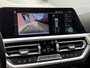 BMW 3-Serie Touring 330e M-Pakket | Shadowline | Sportstoelen | Navigatie | Alcantara/leder | Trekhaak | Camera | Virtual cockpit | Apple CarPlay | Cruise control | Lane assist | LED | DAB | Stoel&stuurverwarming | Elektrische achterklep | Volledig onderhouden