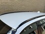 BMW 3-Serie Touring 330e M-Pakket | Shadowline | Sportstoelen | Navigatie | Alcantara/leder | Trekhaak | Camera | Virtual cockpit | Apple CarPlay | Cruise control | Lane assist | LED | DAB | Stoel&stuurverwarming | Elektrische achterklep | Volledig onderhouden