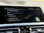BMW 3-Serie Touring 330e M-Pakket | Shadowline | Sportstoelen | Navigatie | Alcantara/leder | Trekhaak | Camera | Virtual cockpit | Apple CarPlay | Cruise control | Lane assist | LED | DAB | Stoel&stuurverwarming | Elektrische achterklep | Volledig onderhouden