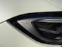 BMW 3-Serie Touring 330e M-Pakket | Shadowline | Sportstoelen | Navigatie | Alcantara/leder | Trekhaak | Camera | Virtual cockpit | Apple CarPlay | Cruise control | Lane assist | LED | DAB | Stoel&stuurverwarming | Elektrische achterklep | Volledig onderhouden