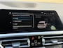 BMW 3-Serie Touring 330e M-Pakket | Shadowline | Sportstoelen | Navigatie | Alcantara/leder | Trekhaak | Camera | Virtual cockpit | Apple CarPlay | Cruise control | Lane assist | LED | DAB | Stoel&stuurverwarming | Elektrische achterklep | Volledig onderhouden