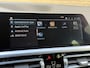 BMW 3-Serie Touring 330e M-Pakket | Shadowline | Sportstoelen | Navigatie | Alcantara/leder | Trekhaak | Camera | Virtual cockpit | Apple CarPlay | Cruise control | Lane assist | LED | DAB | Stoel&stuurverwarming | Elektrische achterklep | Volledig onderhouden
