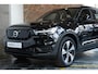 Volvo XC40 Recharge Single Motor Plus Trekhaak | Adaptive Cruise Control Met Stuurhulp | Verwarmbare Voorstoelen | Stuurwielverwarming | Draadloos Telefoon Opladen | Apple CarPlay/Android Auto | 2-Zone Electronic Climate Control | Google Services | 19 Inch Velgen