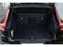 Volvo XC40 Recharge Single Motor Plus Trekhaak | Adaptive Cruise Control Met Stuurhulp | Verwarmbare Voorstoelen | Stuurwielverwarming | Draadloos Telefoon Opladen | Apple CarPlay/Android Auto | 2-Zone Electronic Climate Control | Google Services | 19 Inch Velgen