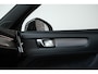 Volvo XC40 Recharge Single Motor Plus Trekhaak | Adaptive Cruise Control Met Stuurhulp | Verwarmbare Voorstoelen | Stuurwielverwarming | Draadloos Telefoon Opladen | Apple CarPlay/Android Auto | 2-Zone Electronic Climate Control | Google Services | 19 Inch Velgen